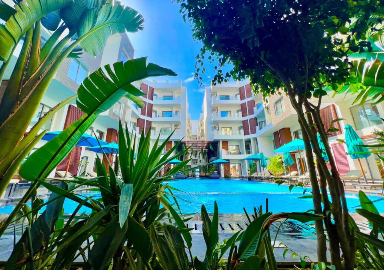 Sanctuary Sunlit Hurghada Haven With 4 Pools, Rooftop Sunsets & Gourmet Bites Steps Away Εξωτερικό φωτογραφία
