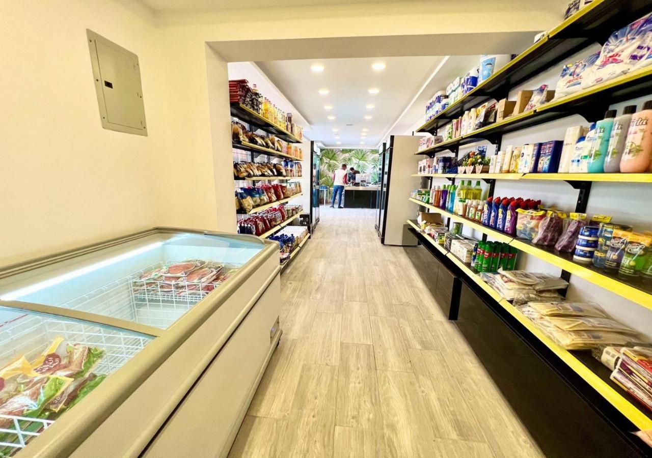Sanctuary Sunlit Hurghada Haven With 4 Pools, Rooftop Sunsets & Gourmet Bites Steps Away Εξωτερικό φωτογραφία