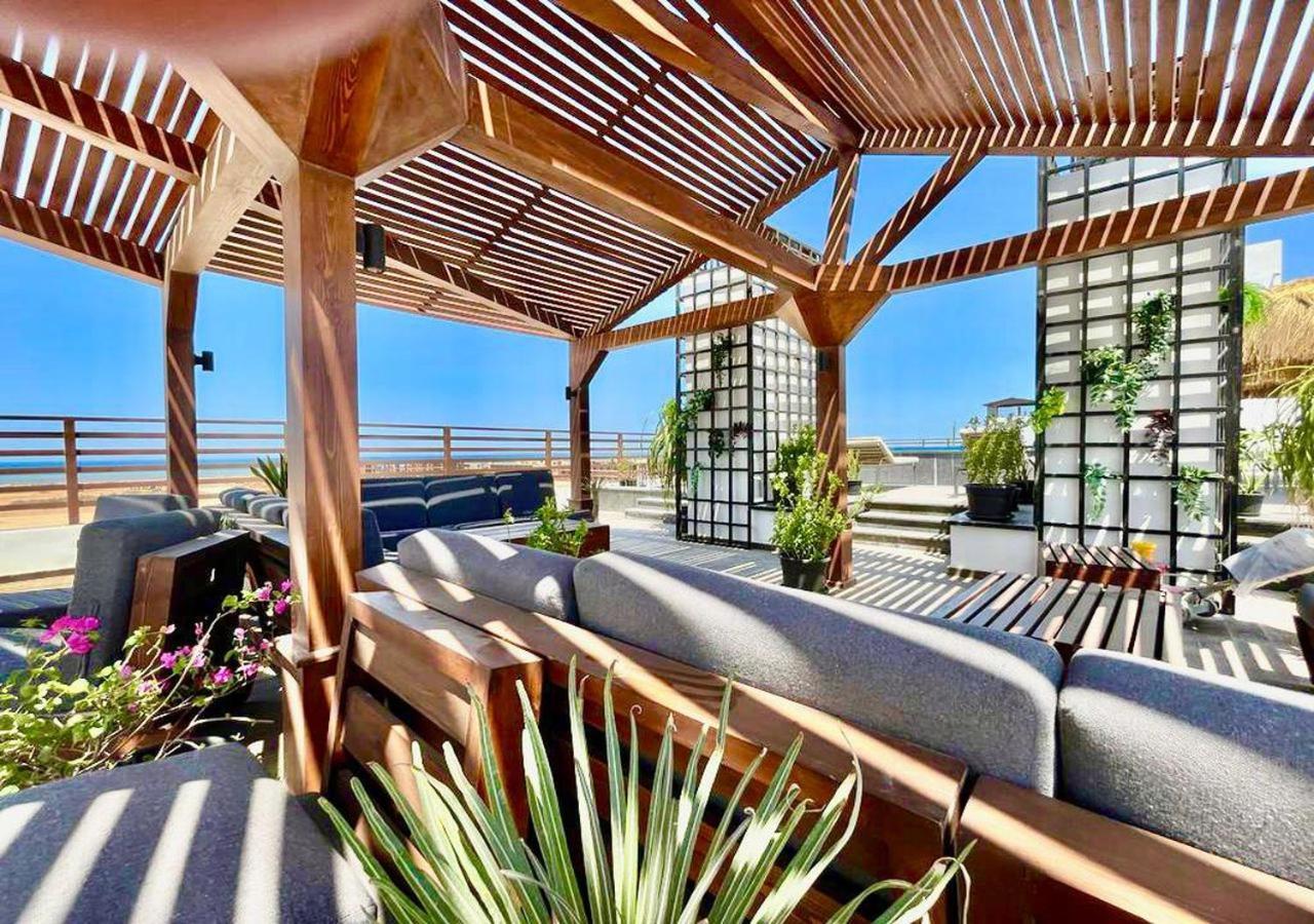 Sanctuary Sunlit Hurghada Haven With 4 Pools, Rooftop Sunsets & Gourmet Bites Steps Away Εξωτερικό φωτογραφία